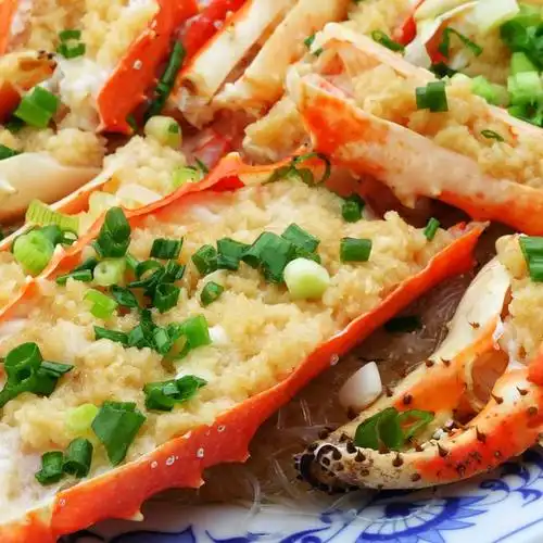 蒜蓉帝王蟹的做法(蒜蓉帝王蟹的做法图片)