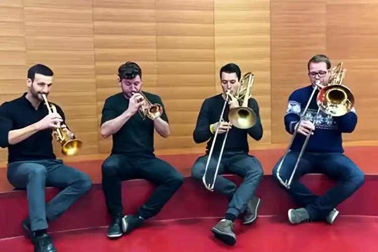 铜管四重奏《佩佛的钟声》