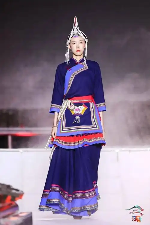 景宁这场最炫畲族风掀起的时尚狂欢,发现传统与现代碰撞之美_服饰