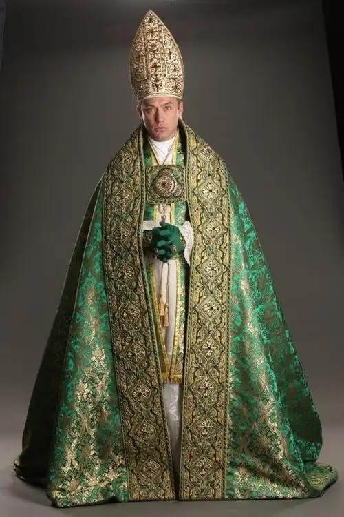 里面就有很多历代教皇的服饰,那华丽程度简直是眼花缭乱小编言语所