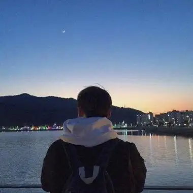 男生背影高清头像大全 男生头像图片大全 -【爱个性】