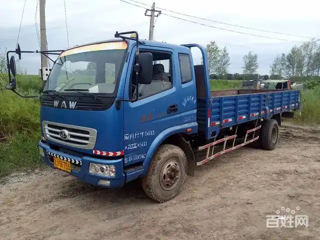 个人明11年奥驰2000平板车出售,车长6米