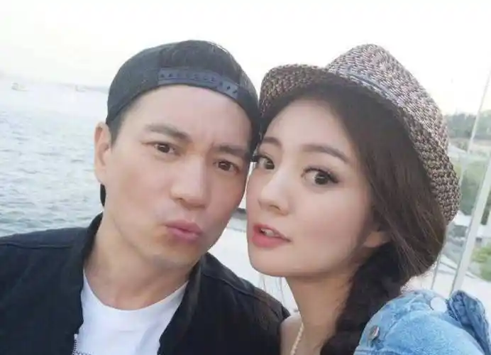 内防咸猪手,外躲富商搂,内娱的乱象超出想象,多少女孩代价惨痛_徐怀钰