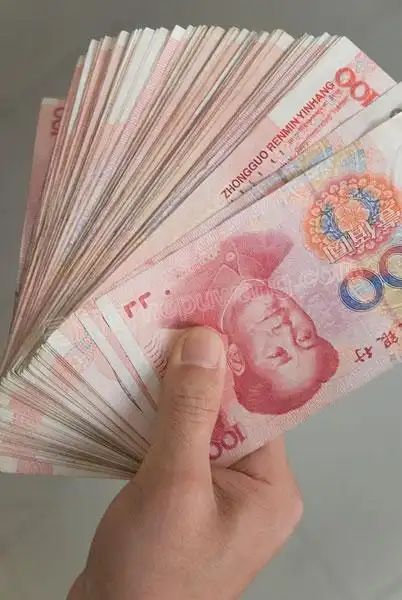 合浦白沙老人大意丢失2万现金 民警调取监控3小时找回