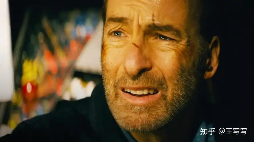 如何评价美国动作电影《小人物》?