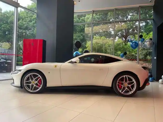 法拉利roma双开门39t现车最低报价238万