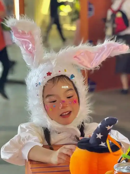 今年是甜度超标的小兔精～兔子头套92pxx不到20块钱,再买些小朋友最