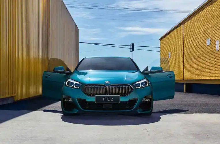 宝马2系四门轿跑车上市