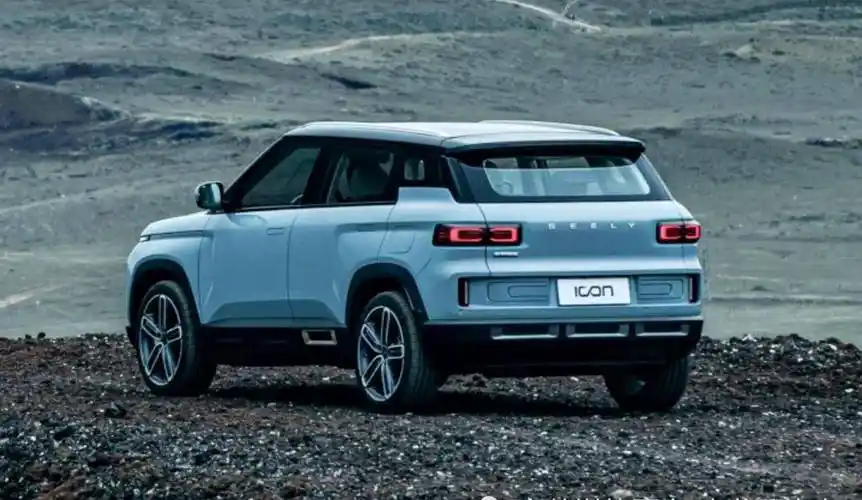 新款吉利icon巧克力上市,7.9秒破百,百公里6.1l,10.