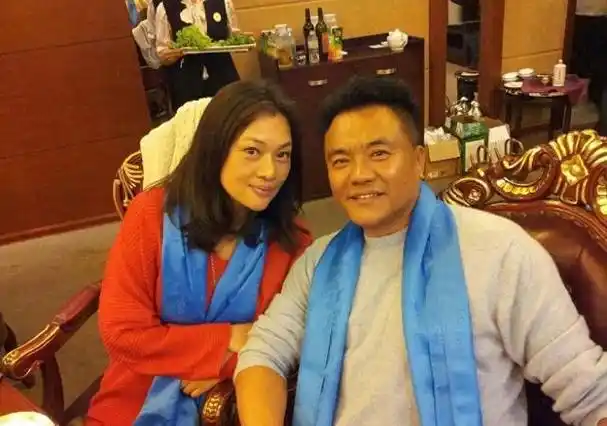 张秋歌出生在内蒙古的一个小康之家,父母对他要求十分严格.