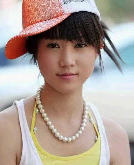 全裸不色情势头压张筱雨汤加丽正文        人体艺术模特汤芳,最近