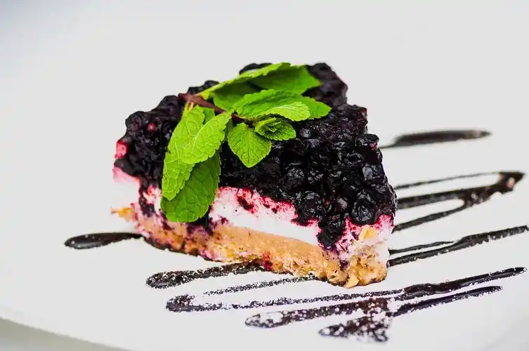 三角蛋糕图片蛋糕甜品甜点三角蛋糕