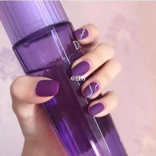 紫色系美甲搭配款