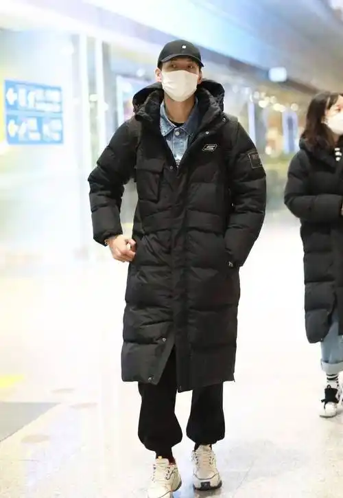 原创明星羽绒服造型盘点看完你就知道啥叫真正的臃肿