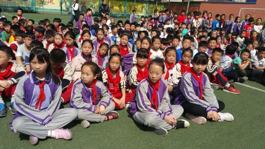 文峰区东明小学"弘扬传统文化,戏曲走进校园"活动