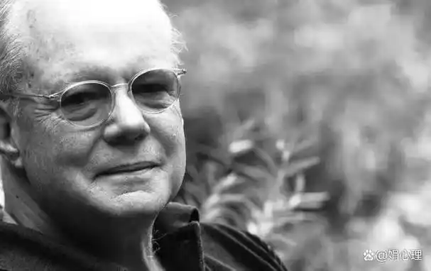 美国心理学家斯科特.派克说:"你应当及时修正你的心灵地图".