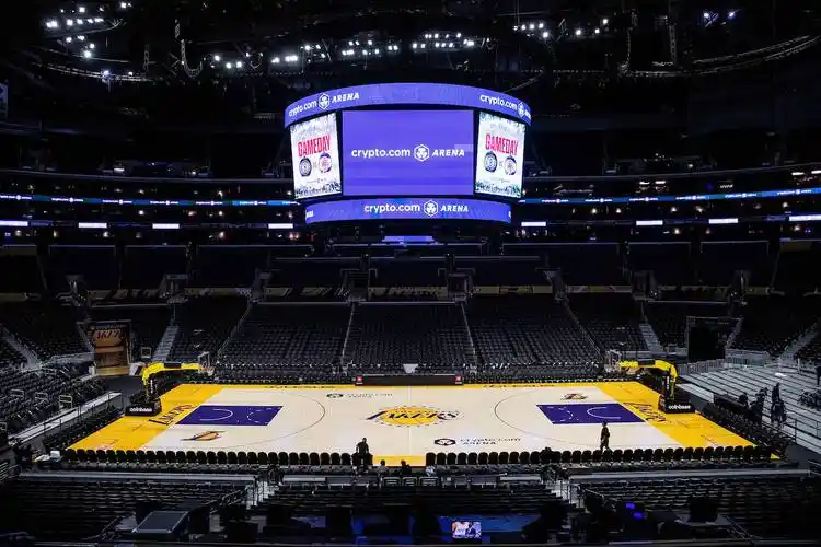 正式更名湖人主场标识更换完毕迎crypto球馆首秀