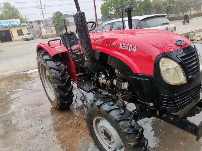 东方红me404拖拉机