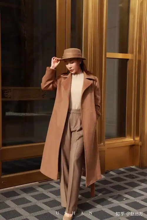 赵远方 的想法: #女大衣# 以落叶为底色,围裹驼绒的温暖… - 知乎