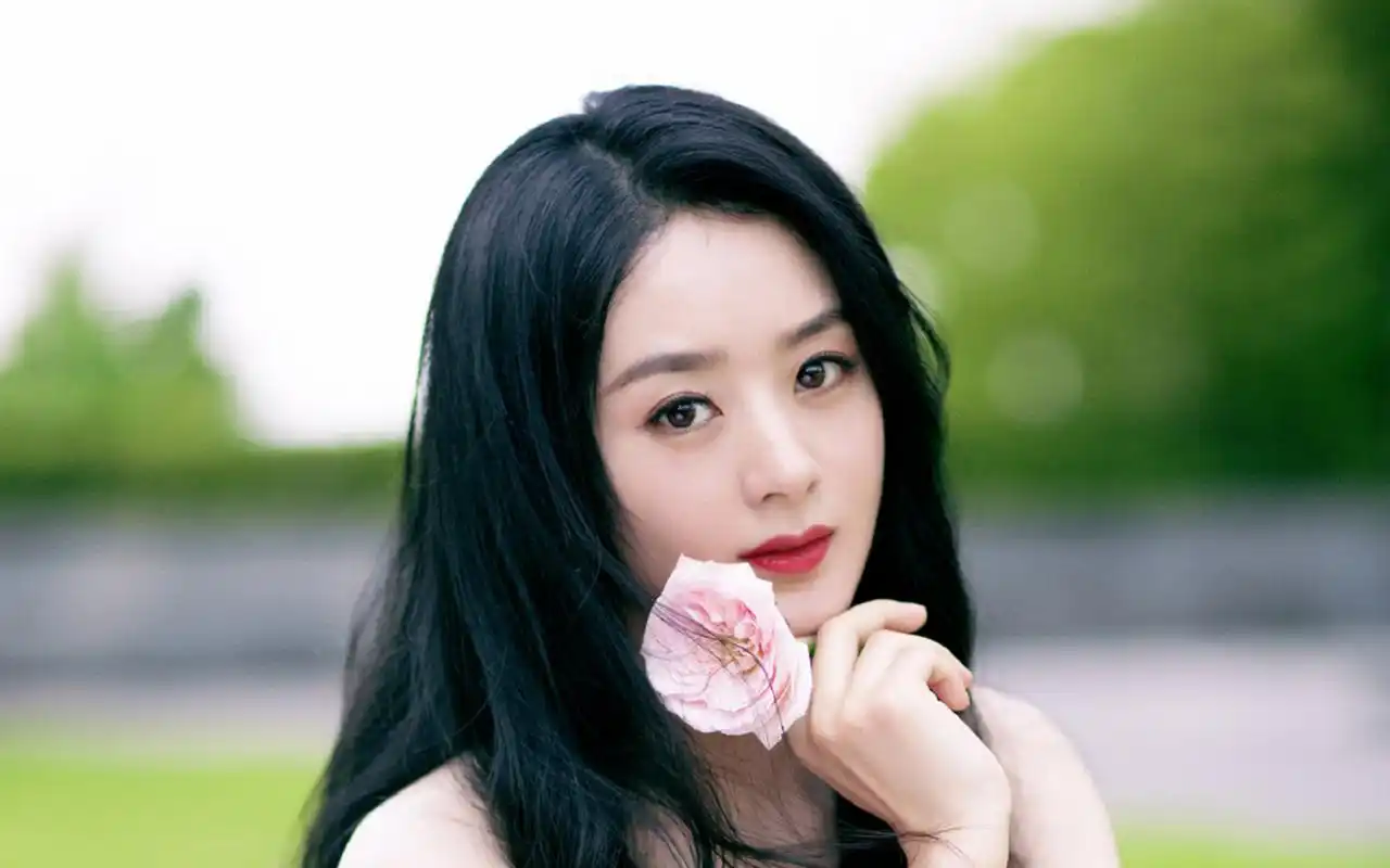 赵丽颖性感温婉写真桌面壁纸