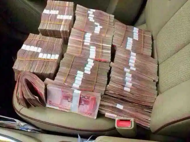 首先,我不是一个有钱人,图片与我只有一面之缘的关系.