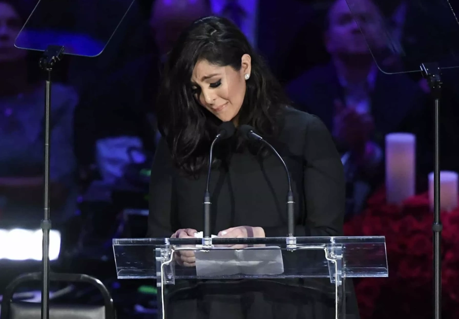 体育| 科比老婆vanessa怒斥杂志编造故事:「请停止!