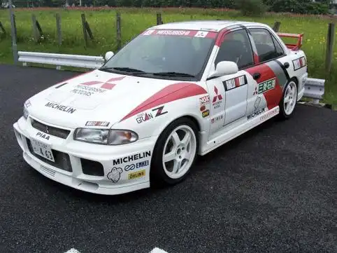 三菱evo曾经的拉力王者的进化之路