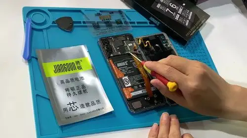 将顿华为nova4换电池视频教程升级4650毫安大容量电板nova3维修nova3i