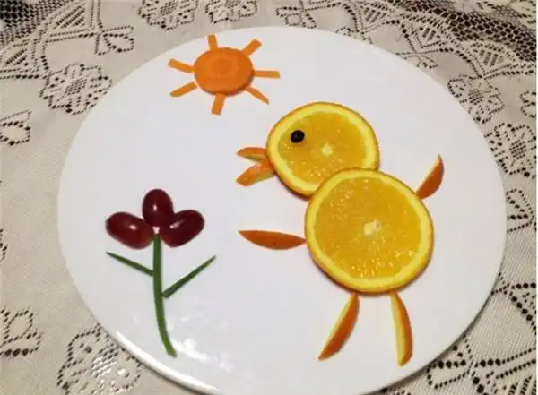 简单的动物水果拼盘制作亲子一起完成的水果拼盘