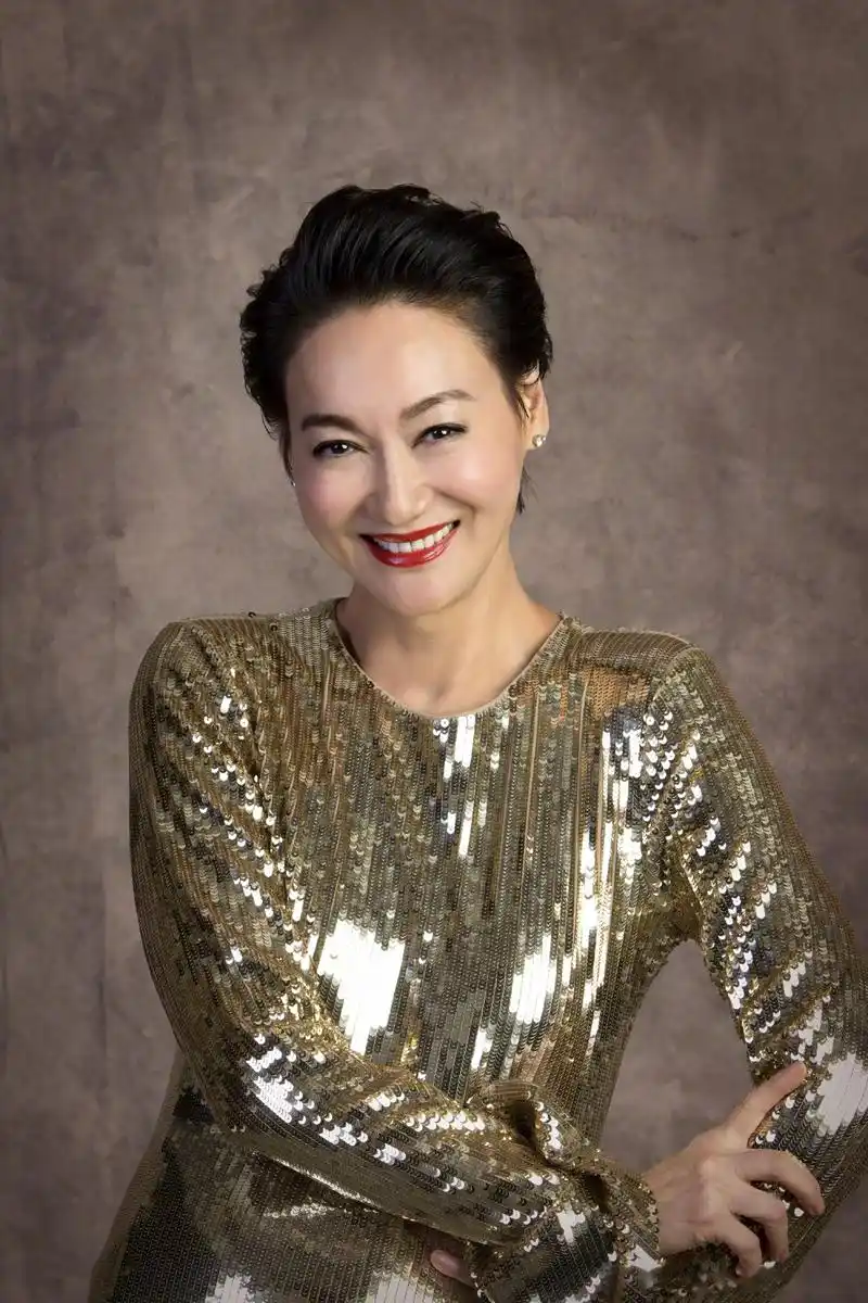 实至名归,恭喜红姐受此殊荣!