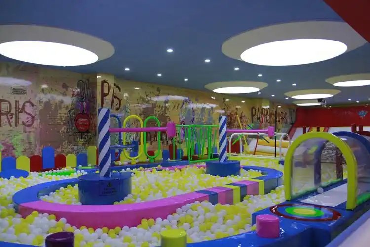 p data-id="gnas67ybnq">迪乐尼是中国新概念室内儿童乐园品牌 span