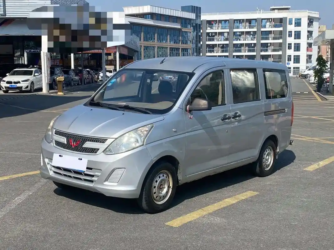 1万多面包车.2016年五菱荣光v,1.2l排量7座,前置发 - 抖音