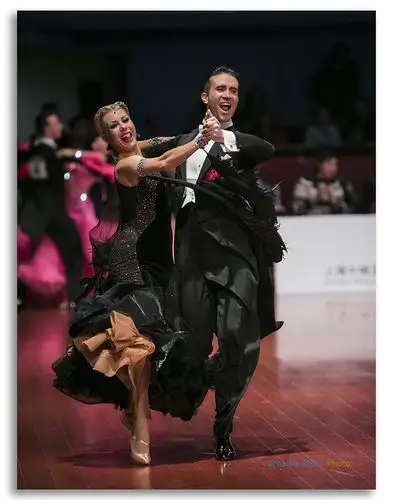 老外的摩登舞之二