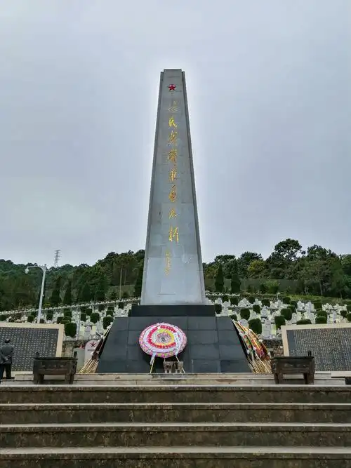 途经麻栗坡(天保口岸,麻栗坡烈士陵园,老山),马关,河口,蒙自,建水