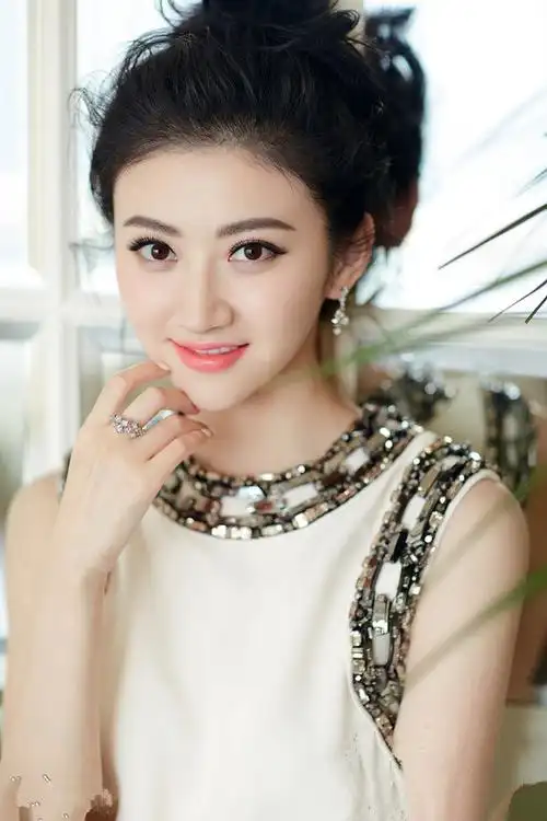 北影校花景甜风情万种妩媚动人气质写真