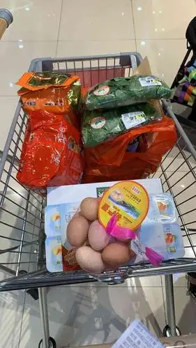 天虹超市(石岩店)