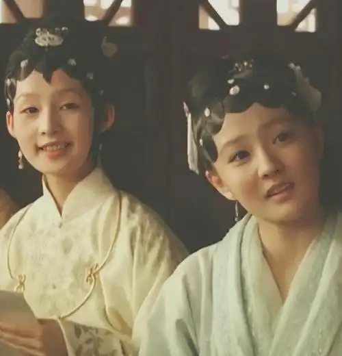 新版薛宝琴徐璐五剧待播搭档张翰李治廷赵立新又接抗疫新剧