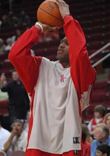 图文:[nba]火箭vs魔术赛前训练 麦迪投篮训练