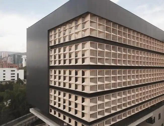 哥伦比亚eafit大学语言培训中心教学大楼-欧莱凯设计网(2008php.com)