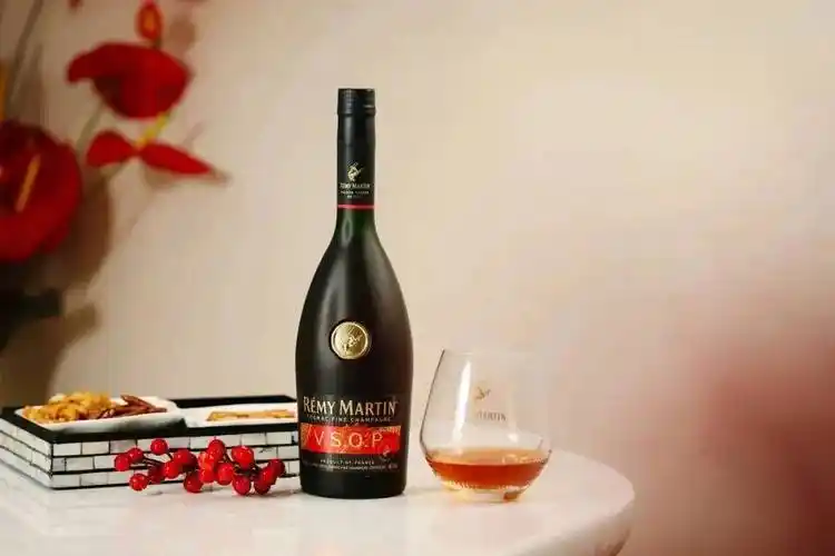 龙马喜相逢,见证人头马300年一遇的心「邑」时刻!_香气_经典_亲朋好友