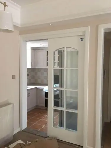 厨房门套全包用木门套还是合金门套好?