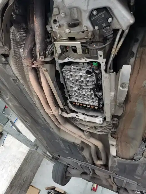 27万公里更换变速箱油油底壳