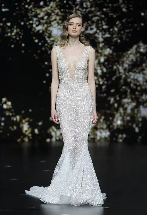秀场pronovias2020ss巴塞罗那婚纱女装