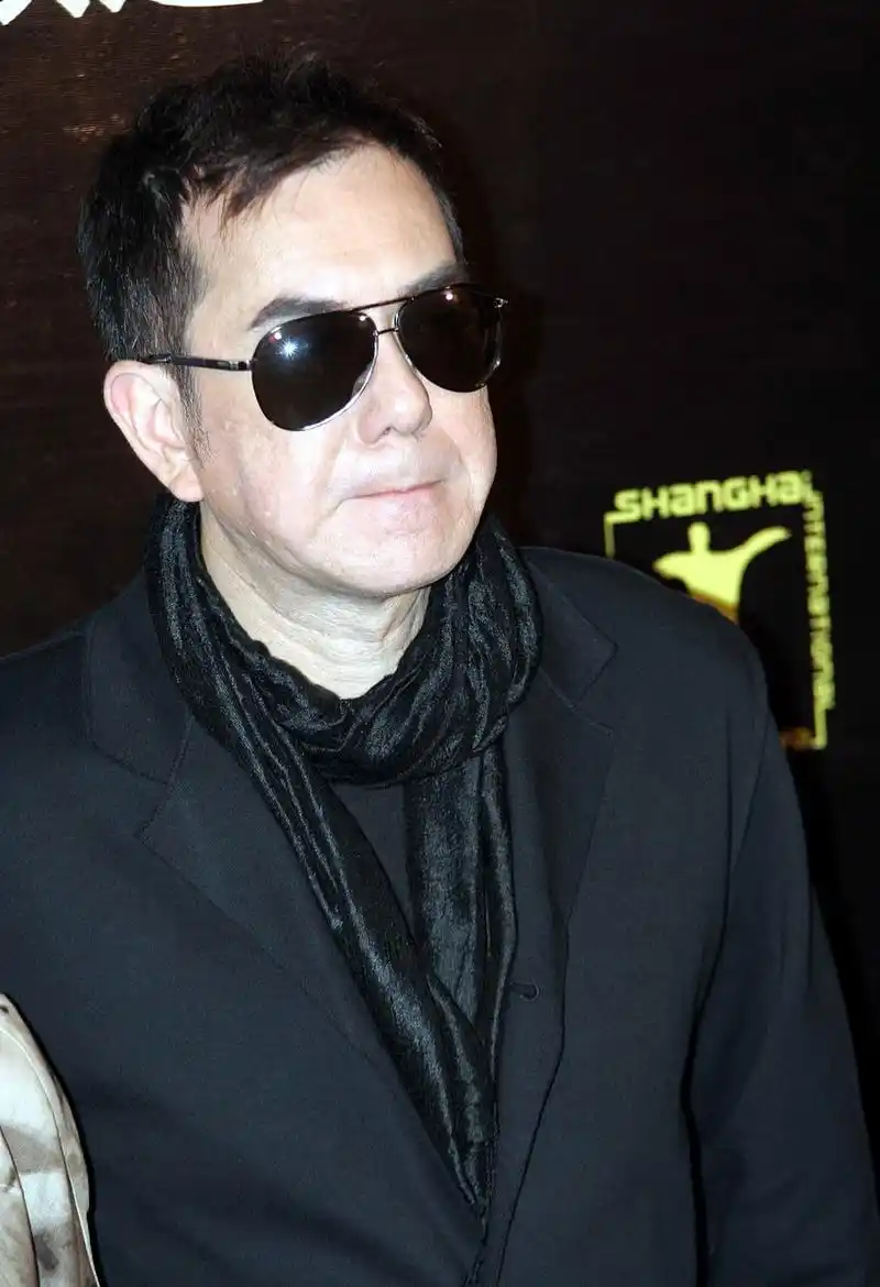 黄秋生在金像奖上的挑衅行为引发争议  正文:香港金像奖是华语电影界