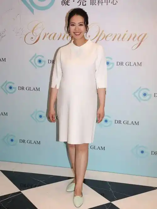 近照曝光获网民大赞:从荧幕出来的老师_朱千雪_陈凯琳_活动