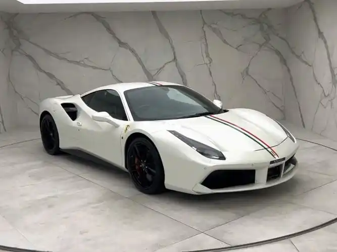 超级跑车法拉利488gtb外观内饰视频现车实拍