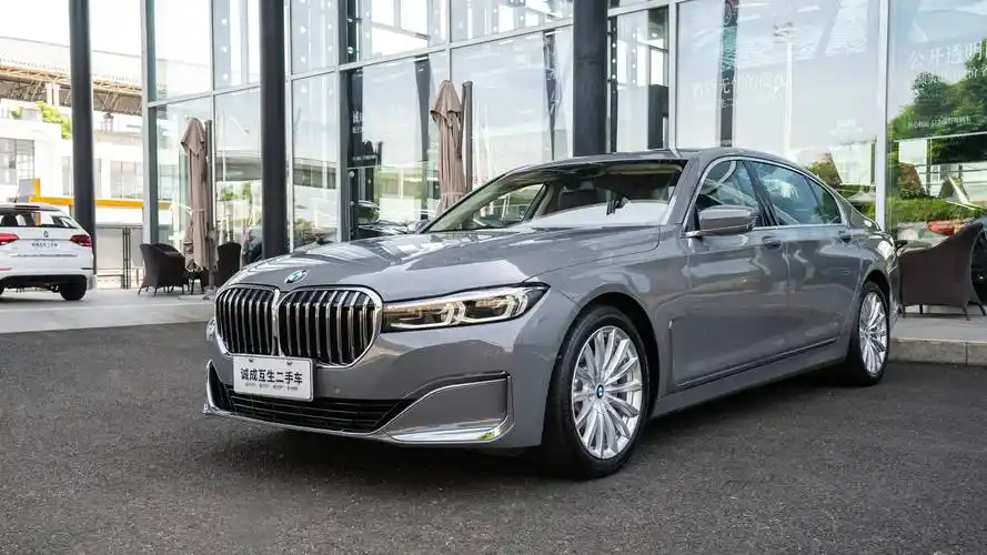 【宝马7系 改款 730li 豪华套装】