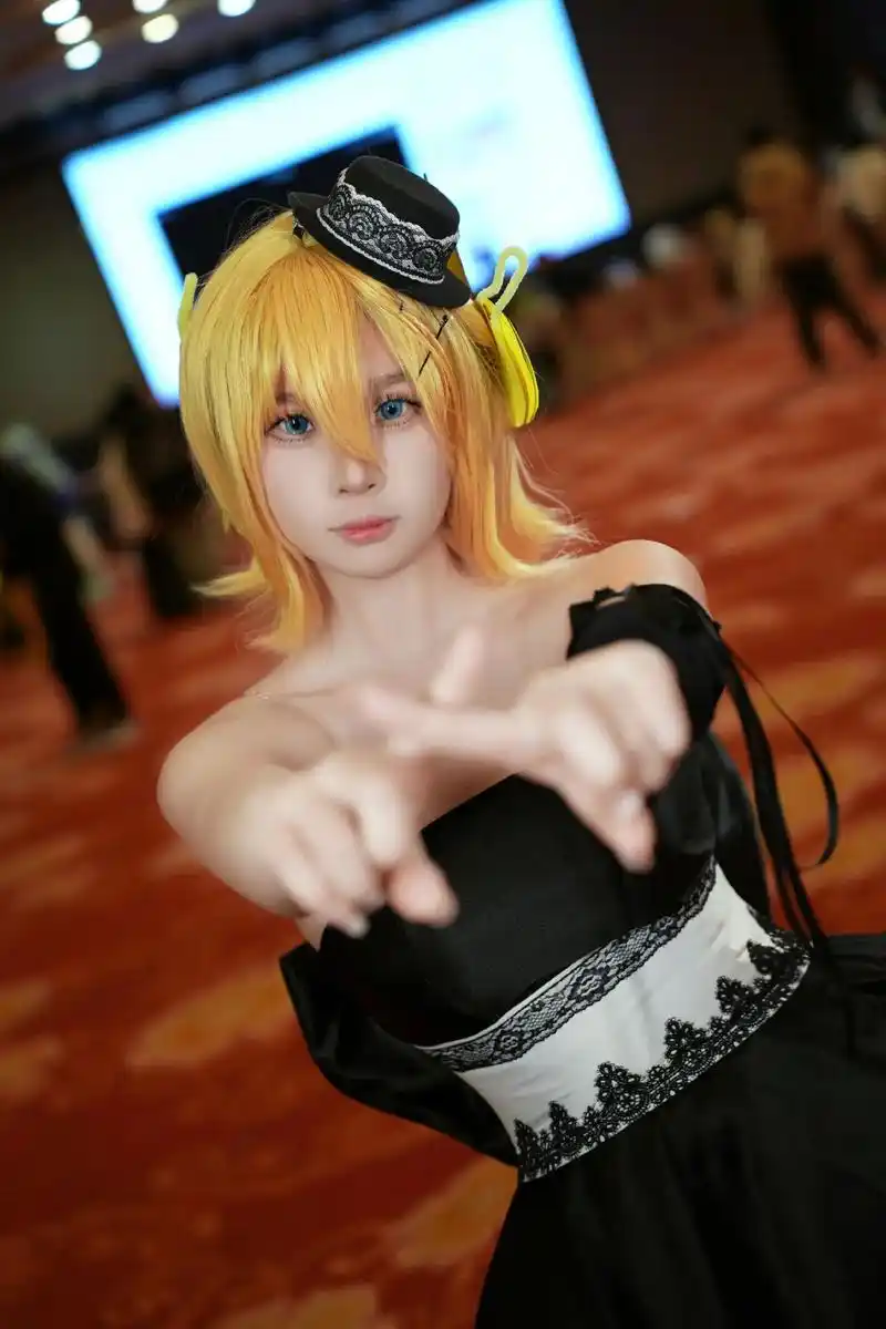 cos #镜音双子  03【magnet.蝴蝶耳机】03  - 抖音