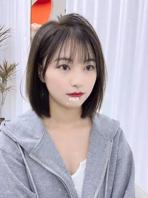 齐肩短发