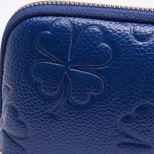 2018新款四叶草女士手拿包真皮百搭贝壳零钱包大容量手机包批发